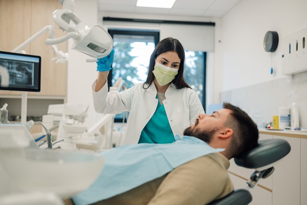 General Dentistry Tip:  When You Should Be Concerned About Halitosis