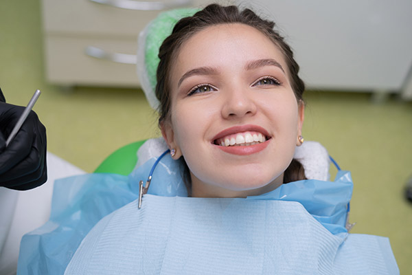 Preserving The Jawbone: Dental Implants Vs  Dentures